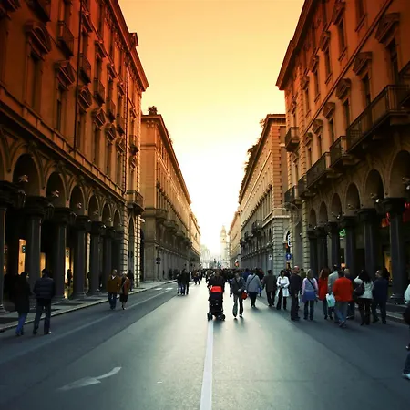 With Balcony Walk To Porta Nuova & Metro * Torino